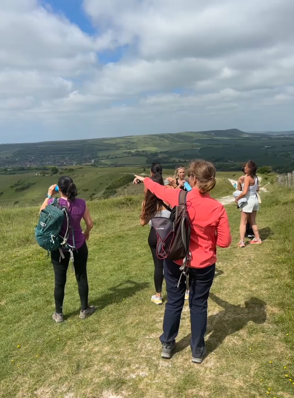 Stunning Historic Alfriston Walk & Wine Tour